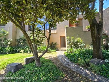 Casa en renta con amplio jardín | San Miguel Xicalco, Tlalpan | 1.100 m² de terreno