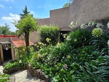 Casa en renta con amplio jardín | San Miguel Xicalco, Tlalpan | 1.100 m² de terreno