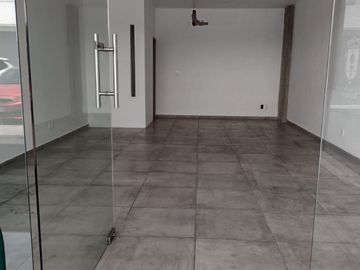 Renta local comercial 43 mts en Plaza Lomas Altas, Zapopan, lomas del valle