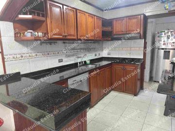 VENDO CASA PRADOS DEL NORTE