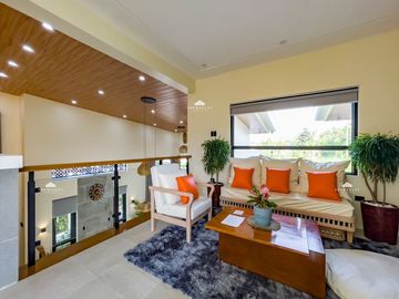 FOR SALE! 6 Bedrooms in 36B 4A Tolentino Road, Tagaytay City