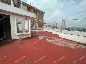 CASA EN VENTA EN STA. CRUZ DEL MONTE