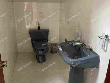 CASA EN VENTA EN STA. CRUZ DEL MONTE
