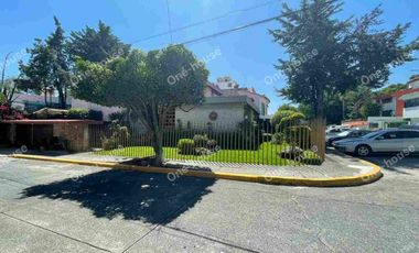CASA EN VENTA EN CTO. INGENIEROS CD. SATÉLITE
