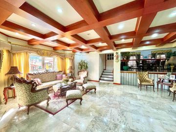 FOR SALE! 7 Bedrooms in Capitol Homes Subd, Quezon City