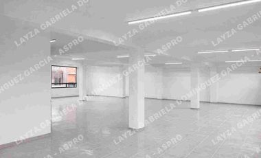 Se vende edificio sobre Avenida López Mateos, Ciudad Satélite