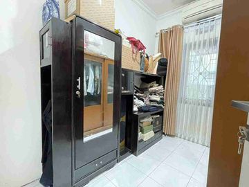 Rumah Siap Huni dengan 3Kamar Tidur di Duren Sawit