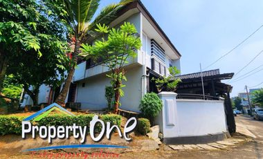 Jual Rumah 2,5 Lantai Lokasi Strategis Di Griya Loka Dekat Akses KRL Rawa Buntu dan Tol BSD
