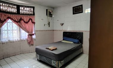 Jual Rumah 2,5 Lantai Lokasi Strategis Di Griya Loka Dekat Akses KRL Rawa Buntu dan Tol BSD
