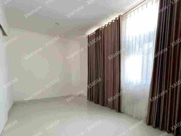 DIJUAL RUMAH FULL RENOVASI di MENAGGIO VILLAGE, VIEW TAMAN