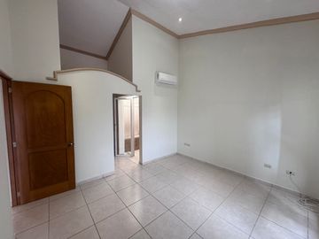 VENTA DE CASA EN RESIDENCIAL LA JOYA, BOCA DEL RÍO, VER.
