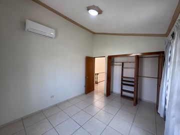 VENTA DE CASA EN RESIDENCIAL LA JOYA, BOCA DEL RÍO, VER.