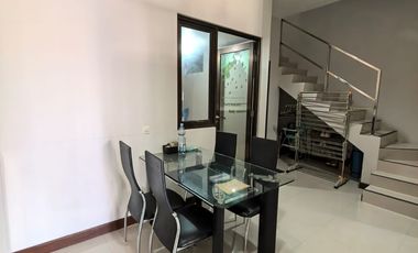 Rumah Pantai Mentari siap huni semi furnish dimensi 6x13 meter Bangunan 2 lantai ada 3 kamar tidur