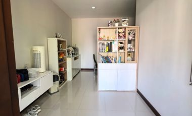 Rumah Pantai Mentari siap huni semi furnish dimensi 6x13 meter Bangunan 2 lantai ada 3 kamar tidur