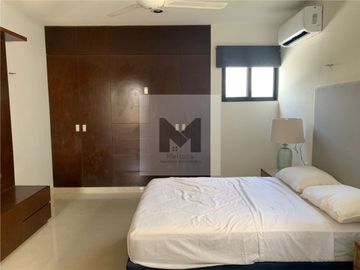 Casa en venta con amplio terreno en Cholul
