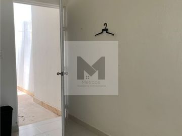 Casa en venta con amplio terreno en Cholul