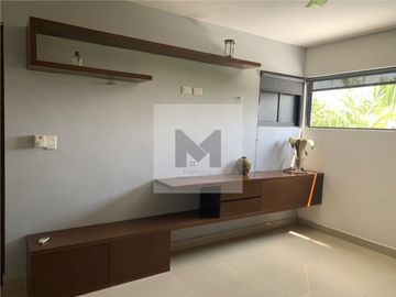 Casa en venta con amplio terreno en Cholul