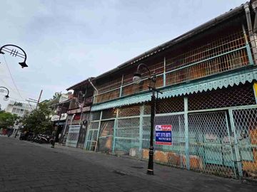 Ruang Usaha Vintage Cocok Untuk Cafe di Kota Lama Semarang