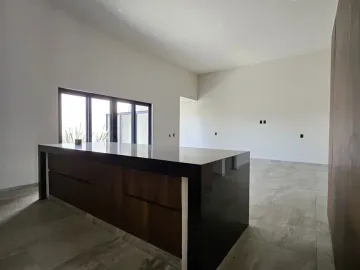 CASA DE UNA PLANTA EN VENTA EN PRIVADA SANTA FE. IRAPUATO