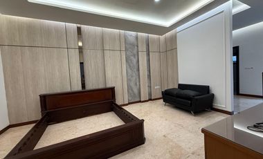 5 Bedroom Modern House in Pondok Indah - Bagus - ex Celebrity