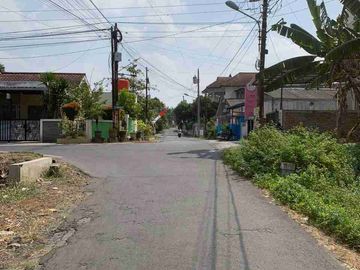 DiJual Bangunan READY 2 LANTAI STRATEGIS pinggir Jalan Sawunggaling Raya Mulawarman Tembalang