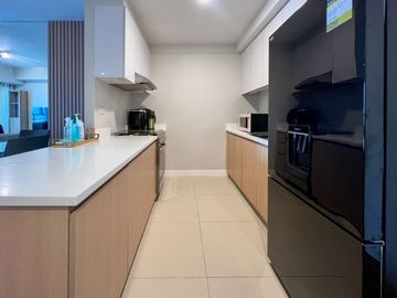 FOR SALE! 2 Bedrooms in Arton by Rockwell, Quezon City