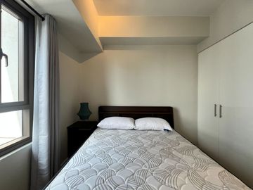FOR SALE! 2 Bedrooms in Arton by Rockwell, Quezon City