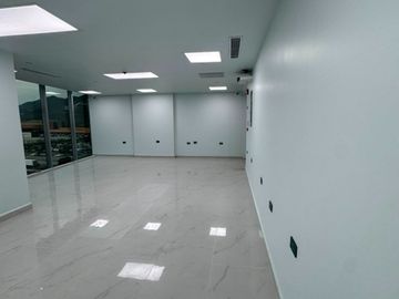 OFICINA EN RENTA EN ZONA SUR (QUADRA TOWERS) MONTERREY, NL.