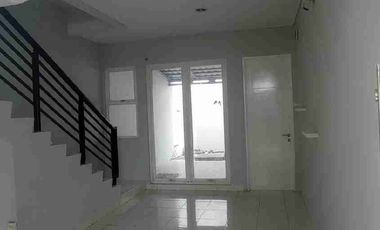 dijual rumah palm 2kt Summarecon Bekasi