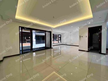 5 Bedroom Townhouse with Ground Floor Bedroom