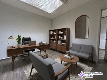 Casa con uso de suelo para oficinas en la colonia Nochebuena