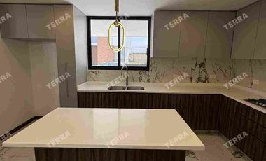 SE RENTA HERMOSA CASA TOTALMENTE NUEVA. LOMAS DE ANGELÓPOLIS 3 PUEBLA.