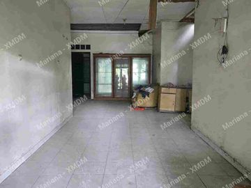 RUMAH LAMA  DIJUAL/ DISEWAKAN APA ADANYA  , BUAT  BERBAGAI MACAM USAHA DI JALAN RAYA KELAPA NIAS, KELAPA GADING