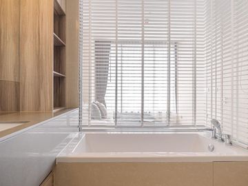 🔥🔥🔥Beautiful Room🌸for rent📌The Esse Asoke(Line:@--------)✅Ready to move in!✨A11173