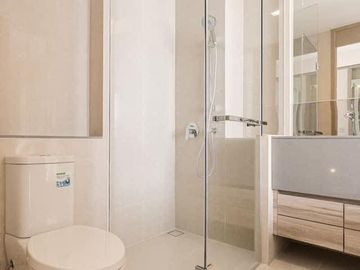 🔥🔥🔥Beautiful Room🌸for rent📌The Esse Asoke(Line:@--------)✅Ready to move in!✨A11173