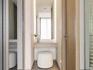 🔥🔥🔥Beautiful Room🌸for rent📌The Esse Asoke(Line:@--------)✅Ready to move in!✨A11173