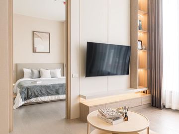 🔥🔥🔥Beautiful Room🌸for rent📌The Esse Asoke(Line:@--------)✅Ready to move in!✨A11173