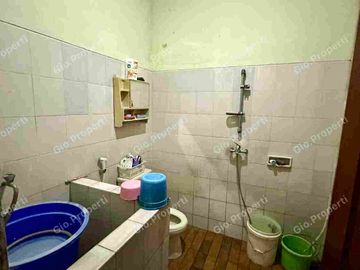 RUMAH KOS AREA RAYA DARMO, KOMERSIAL, HITUNG TANAH BAWAH PASAR, MURAH