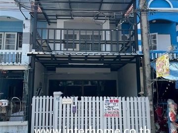 Two-story townhouse, 18 sq.wa., Phaitoon Grandville Village, Kanchanaphisek Road (Highway 307), Mueang Pathum Thani, Pathum Thani.
