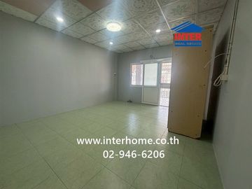 Two-story townhouse, 18 sq.wa., Phaitoon Grandville Village, Kanchanaphisek Road (Highway 307), Mueang Pathum Thani, Pathum Thani.