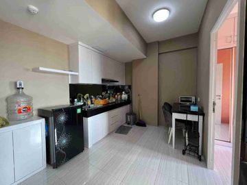 DiJual Apartemen Puncak Dharmahusada 
tipe 2BR