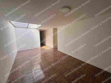 Casa de una planta en Renta para uso de oficina colonia Las Palmas, frente a plaza Crystal, cerca de 16 de septiembre,Puebla