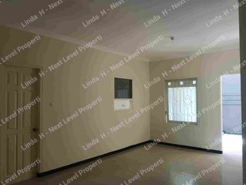 Dijual rumah sia0 huni. Perumahan Unimas Garden , Waru