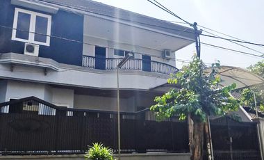 A067 SEWA RUMAH AREA NGAGEL GUBENG SURABAYA PUSAT COCOK UNTUK USAHA ATAU TINGGAL
