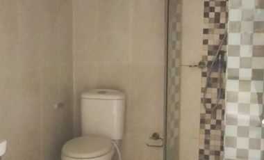 A067 SEWA RUMAH AREA NGAGEL GUBENG SURABAYA PUSAT COCOK UNTUK USAHA ATAU TINGGAL