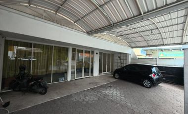 A073 JUAL RUMAH USAHA PUSAT KOTA AREA PUCANG NGAGEL COCOK UNTUK SEGALA USAHA