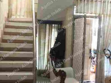 Rumah Jakarta Timur komplek Taman Modern bebas banjir di bawah 2miliar
