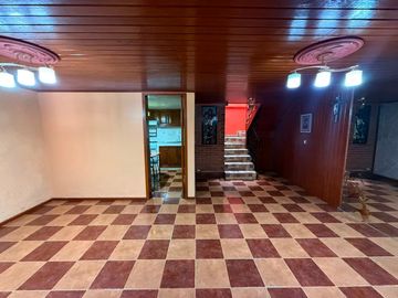CASA EN VENTA FRACC. LAS PALMAS, CALLE LOMBARDO TOLEDANO, TOLUCA, ESTADO DE MÉXICO
