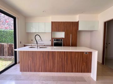 Departamento de Lujo en Renta en Zibatá | Jardín Privado | 2 rec | 2.5 baños | Paneles solares | Energía 100% eléctrica