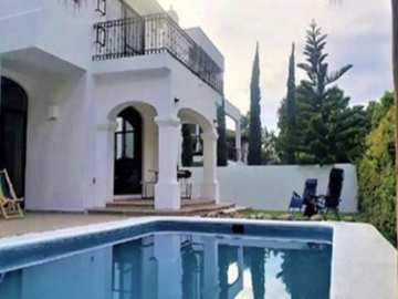 CASA EN NUEVO VALLARTA MUY AMPLIA, ACABADOS DE LUJO, CON ALBERCA, CUENTA CON TODOS LOS SERVICIOS Y AMENIDADES.